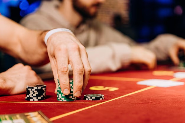 Book of Dead payout table and stake selection on berlin togel